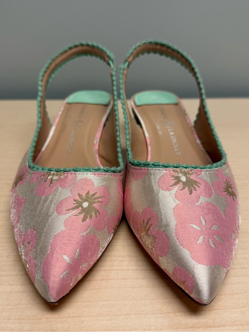 Chinese Laundry Satin Floral Pink Slingbacks size 8.5 - excellent condition